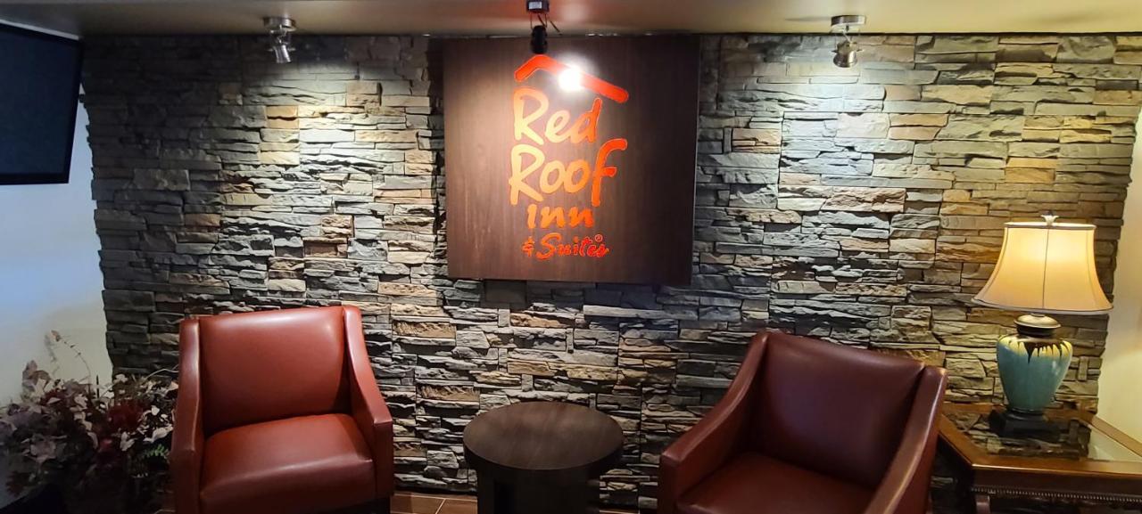 Red Roof Inn & Suites Cornelius - Lake Norman Buitenkant foto