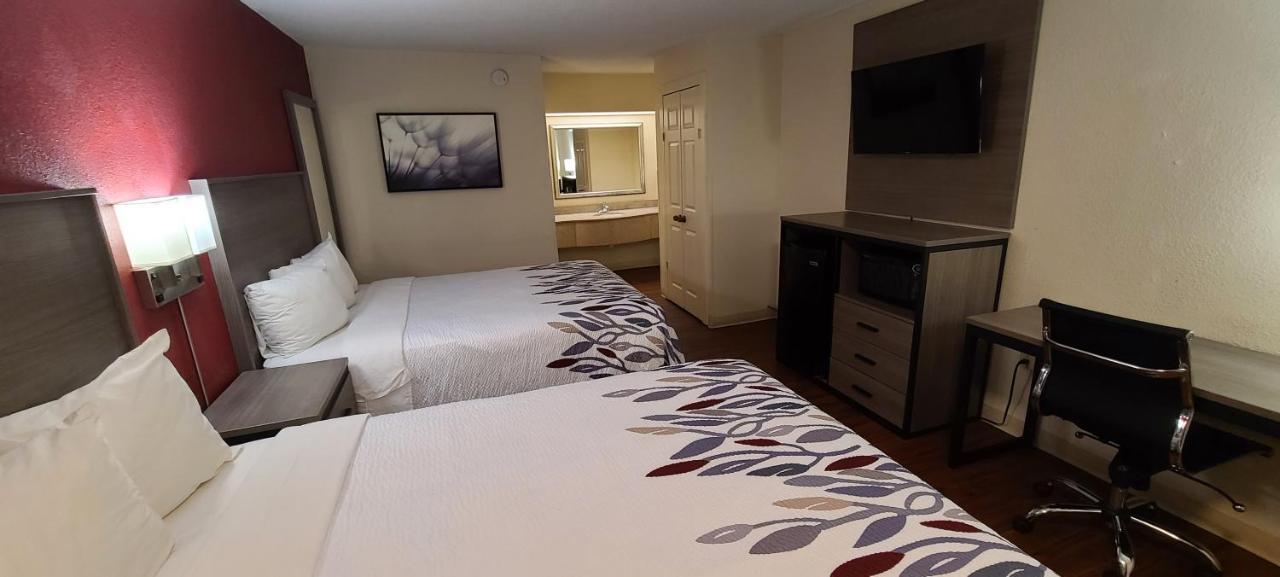 Red Roof Inn & Suites Cornelius - Lake Norman Buitenkant foto