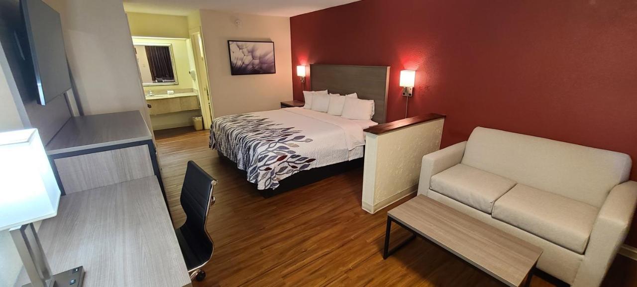 Red Roof Inn & Suites Cornelius - Lake Norman Buitenkant foto
